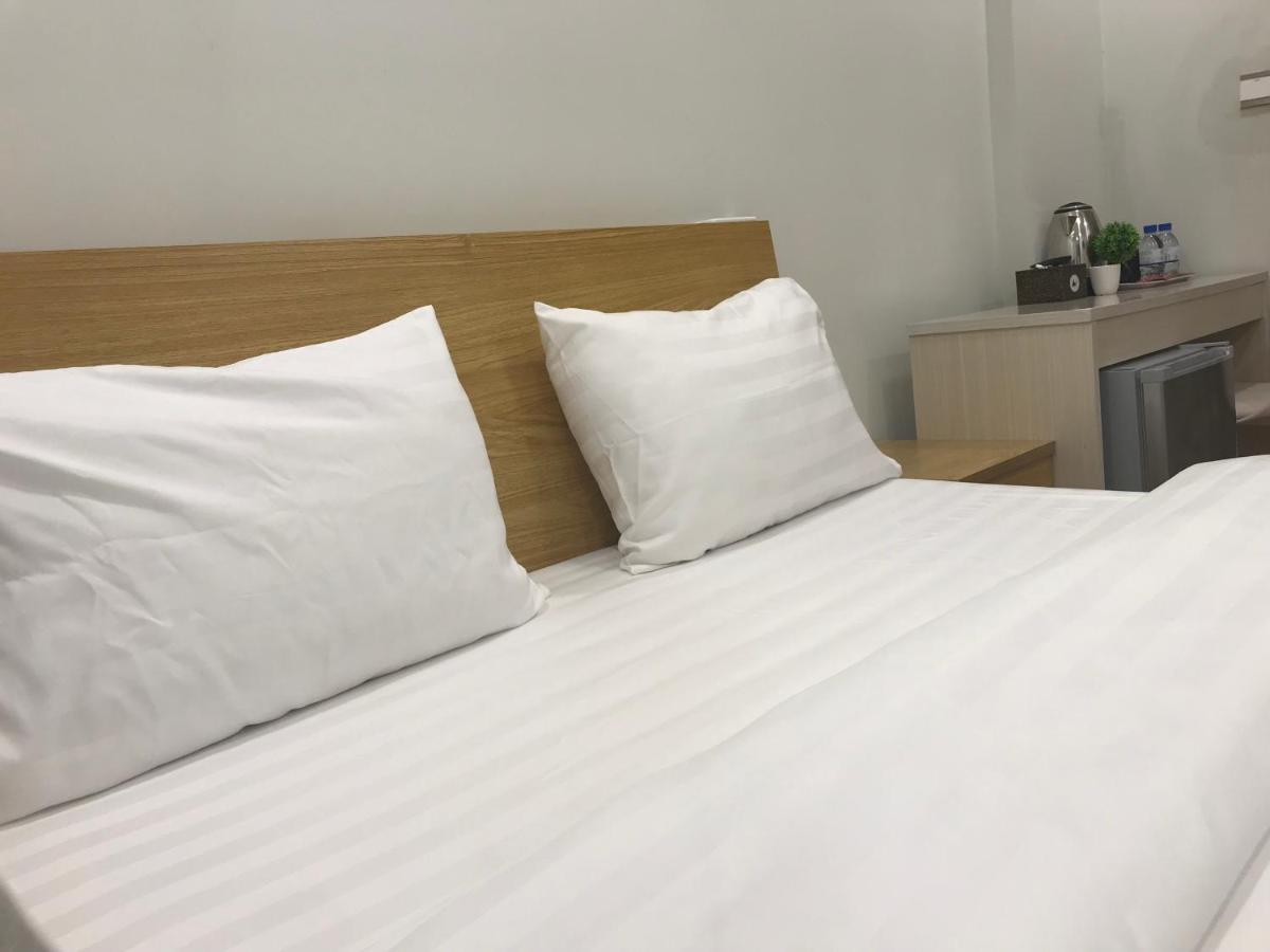 Lk Apartment & Hotel Сиханоуквил Екстериор снимка