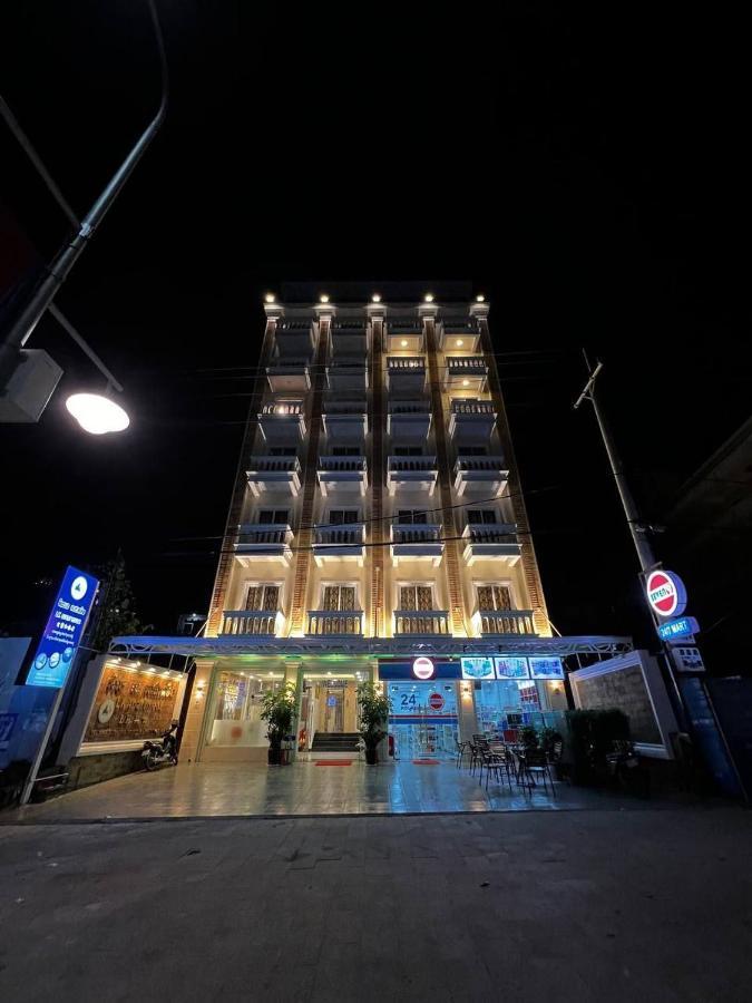 Lk Apartment & Hotel Сиханоуквил Екстериор снимка
